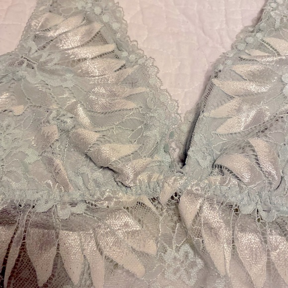 Bralettes - Picture 3 of 3